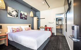 Nightcap At Monash Hotel